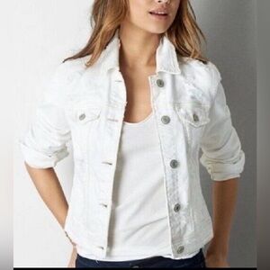 (#137)AMERICAN EAGLE Distressed Jean Jacket